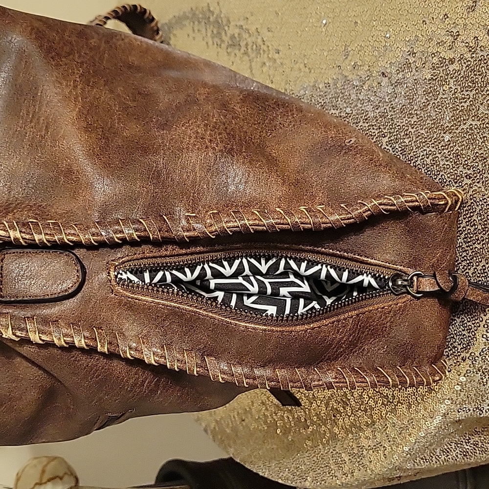Antik Kraft Large Crossbody Bag